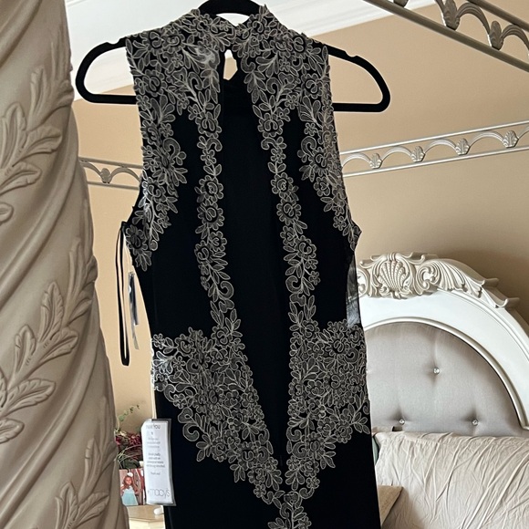 Betsy and Adam black gown - Picture 4 of 6